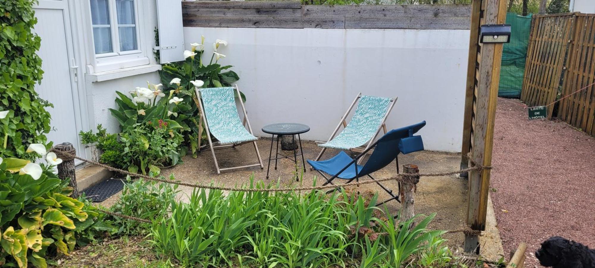 Residence Fleur Des Pins - Gites & Chambres D'Hotes Saint-Georges-d'Oleron Exterior photo
