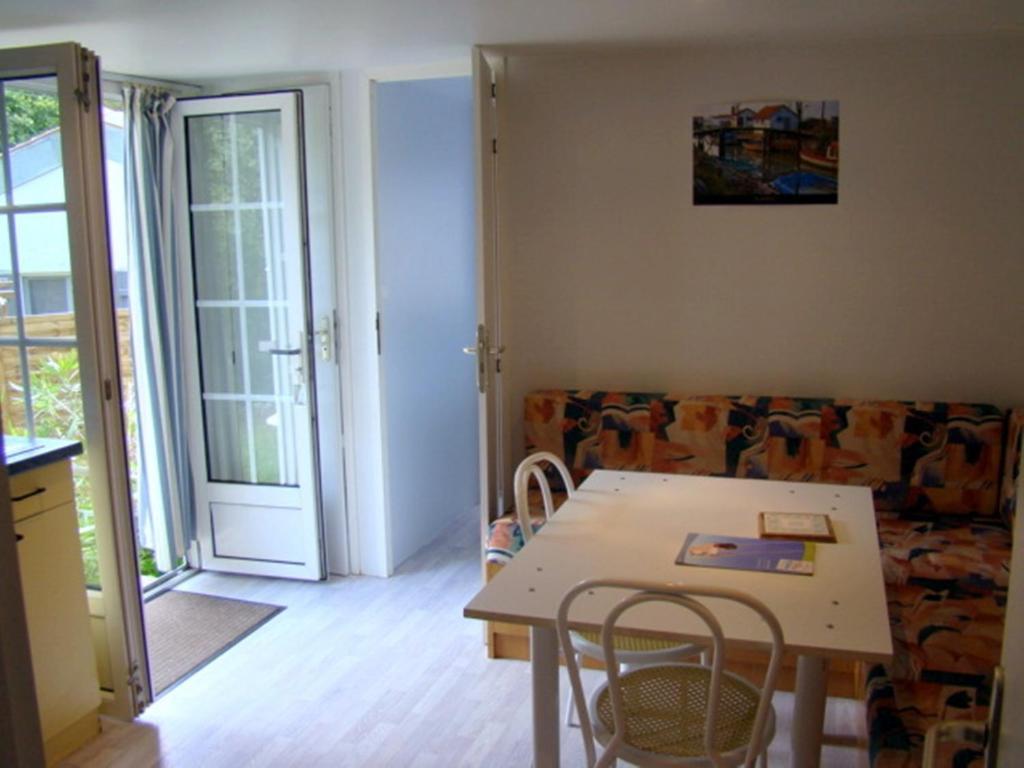 Residence Fleur Des Pins - Gites & Chambres D'Hotes Saint-Georges-d'Oleron Exterior photo